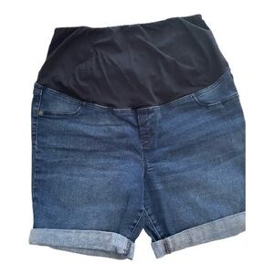 Isabel Maternity by Ingrid and Isabel Jean Shorts, Blue Denim, Size 18.